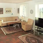 Semesterbostad Zuzan - 500m From The Sea By Interhome